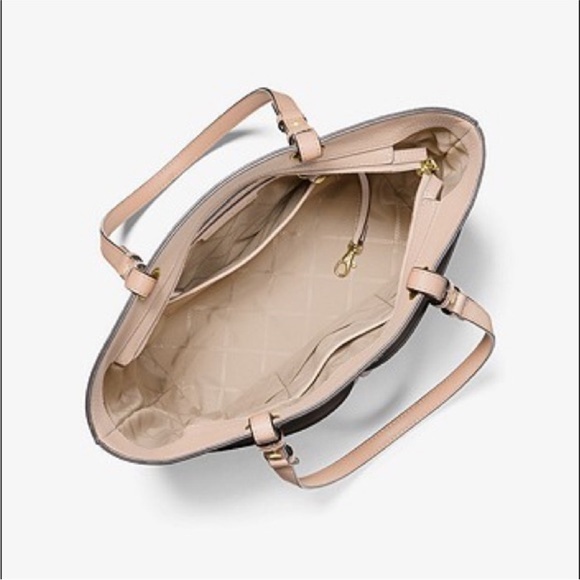 MICHAEL KORS Top Zip Pocketed Bedford Leather Shoulder Tote Bag in Soft Pink - Picture 7 of 15